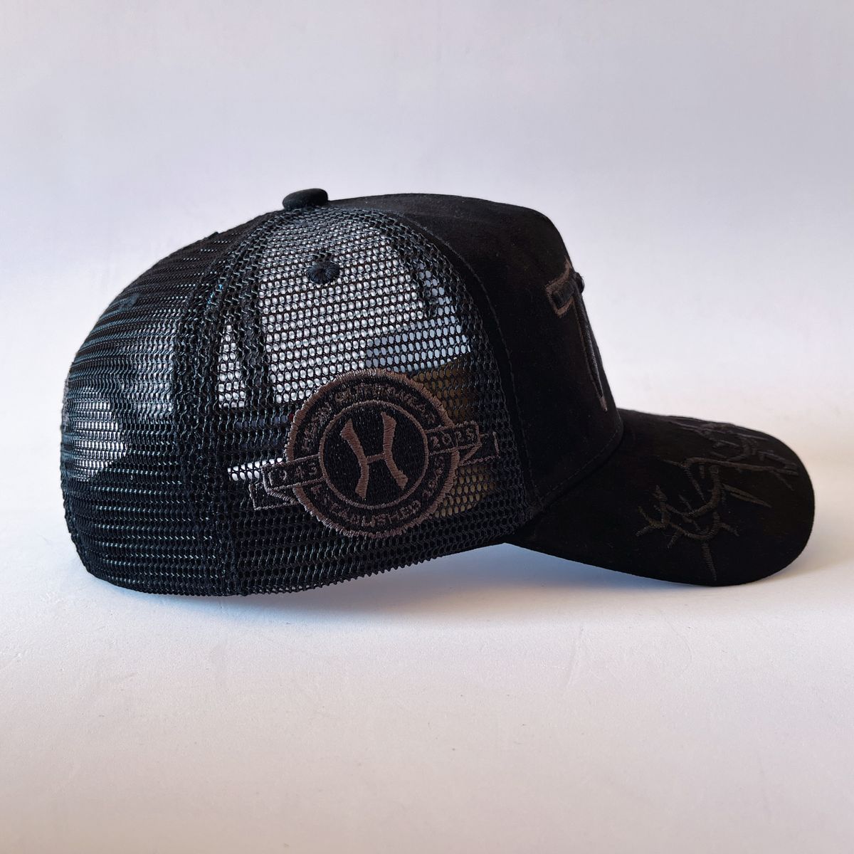 HUDSON 777 SUEDE TRUCKER HAT (CD0286)-BLACK