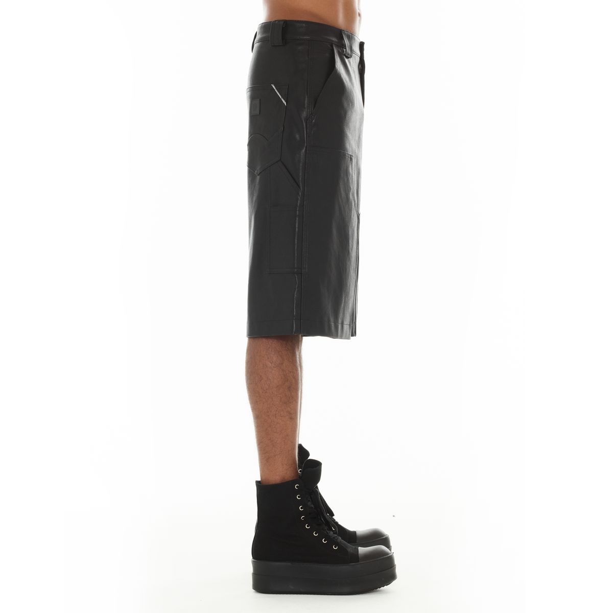 CULT Y2K OVERSIZED LEATHER SHORTS (626A4-OSH85A)