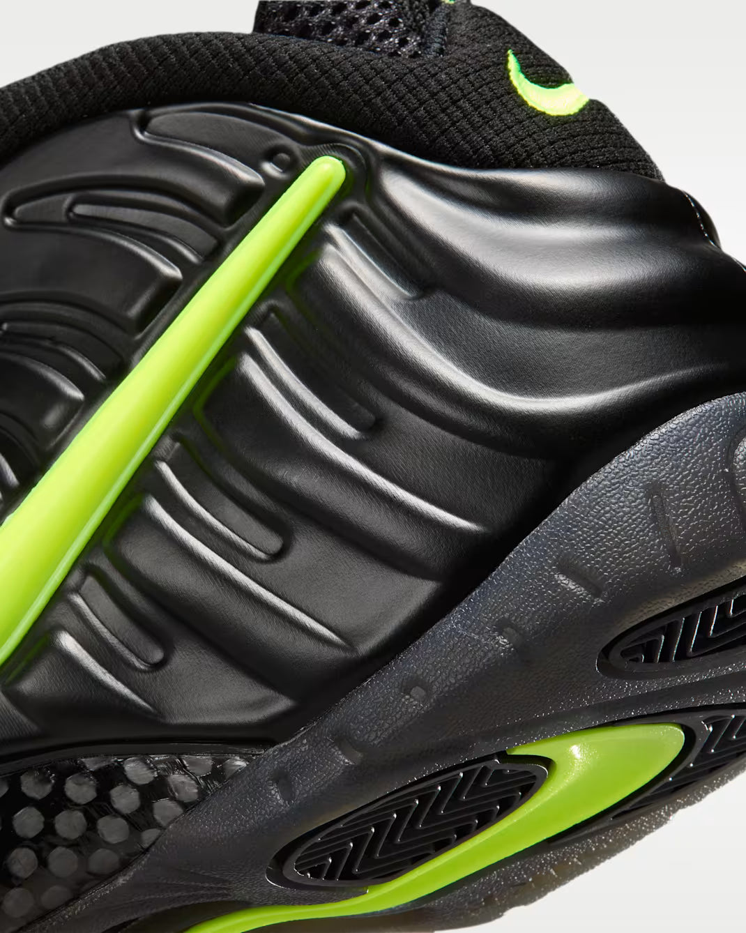 Nike Air Foamposite Pro 'Voltage' 2026 HF0794 002