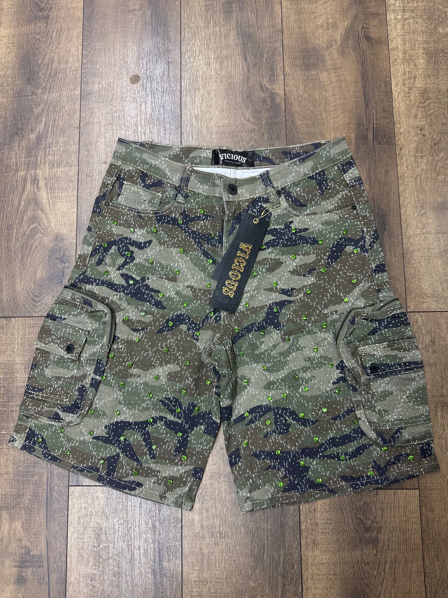 VICIOUS CAMO EMBELLISHED SHORT DENIM (VC950)-CAMO