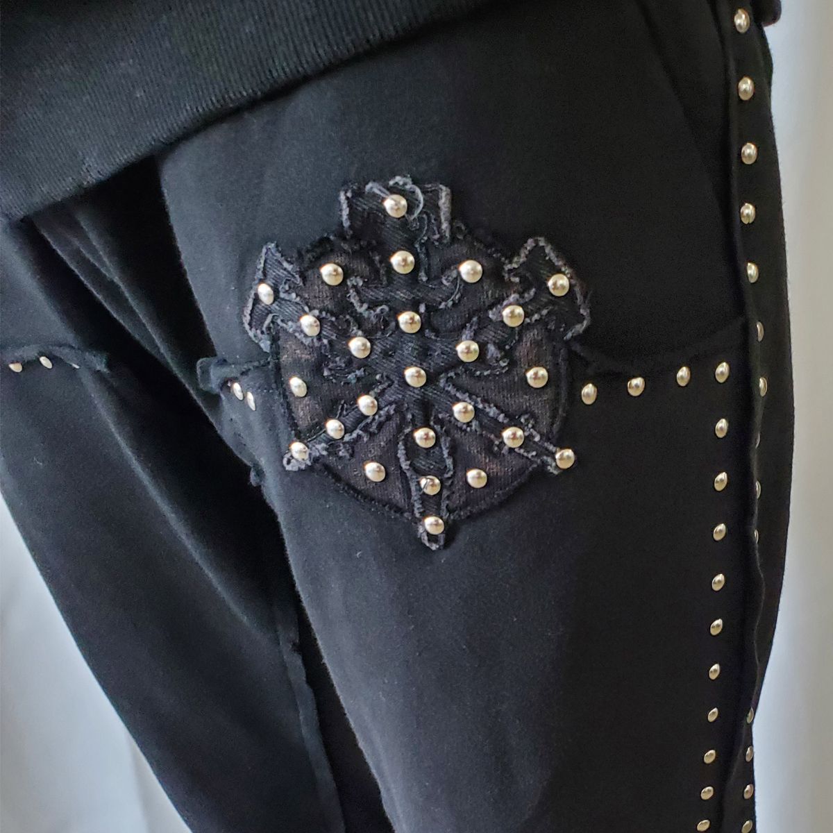 Hudson Jogger 586 Studded Fleece Flair BLK