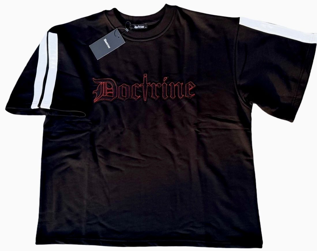 DOCTRINE RACING T-SHIRT - APPLIQUE (DBT413) BLACK