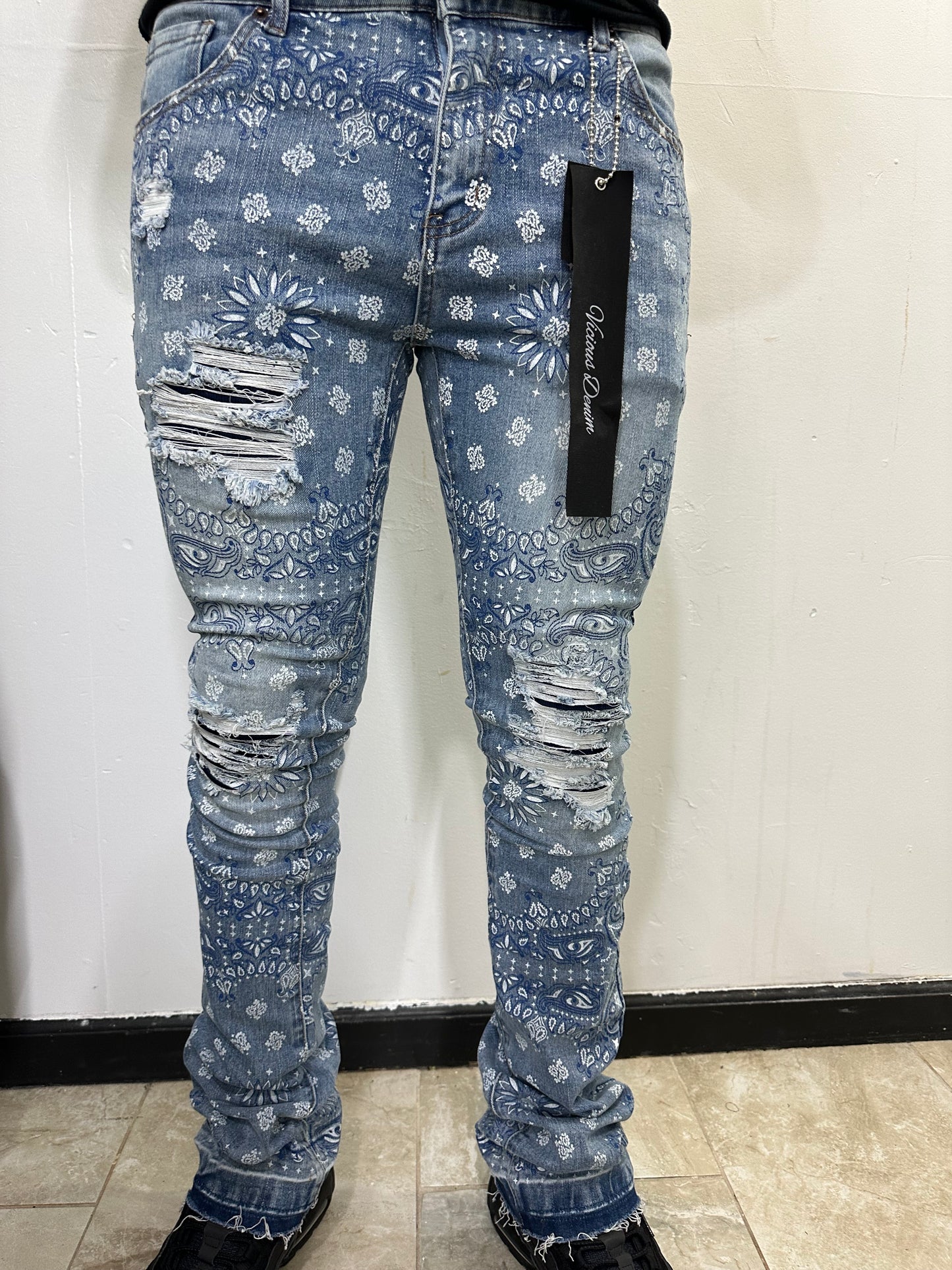 VICIOUS  BANDANA PRINT/CORD TRIM STACK DENIM VC224 CLASSIC BLUE