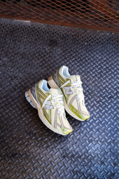 Balance 1906R Yellow Parchment U1906RND